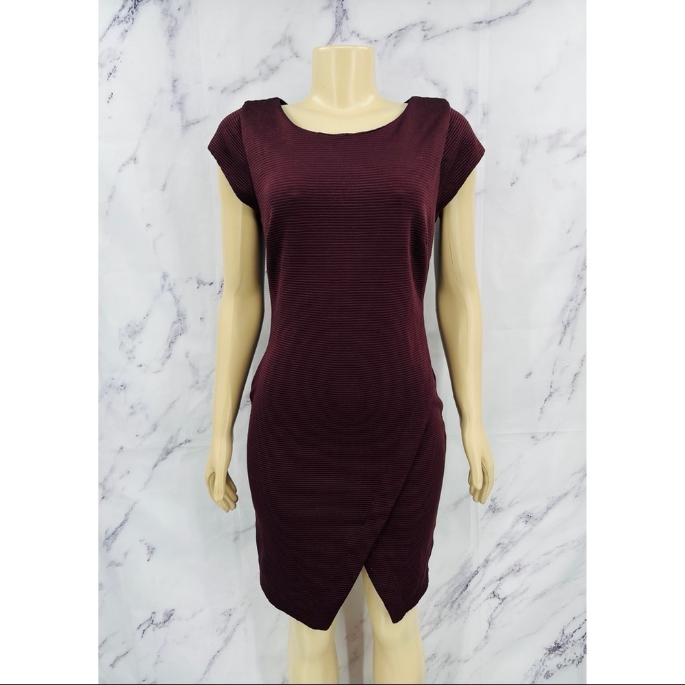 E033 Bar III Ribbed Envelope Hem Mini Dress in Dark Prune